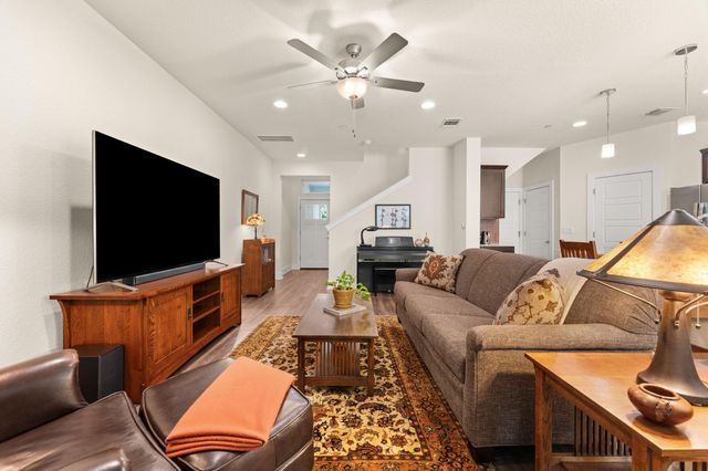 1717 Roseburg DR, Austin, TX 78754