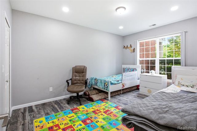 13169 Canopy Drive, Sterling Heights, MI 48313