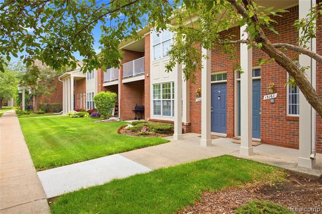 13169 Canopy Drive, Sterling Heights, MI 48313