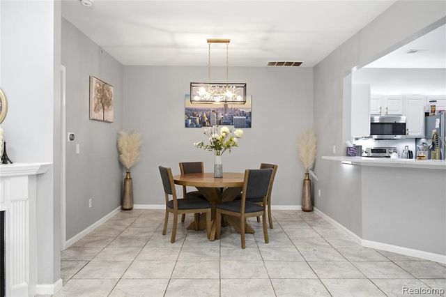 13169 Canopy Drive, Sterling Heights, MI 48313