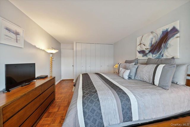 3671 Hudson Manor Terrace 14LM, Bronx, NY 10463