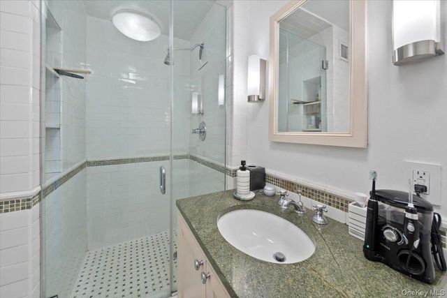 3671 Hudson Manor Terrace 14LM, Bronx, NY 10463