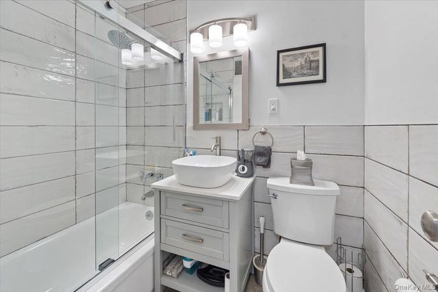 3671 Hudson Manor Terrace 14LM, Bronx, NY 10463