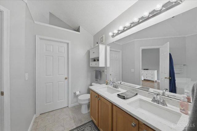 10088 Bent Creek Drive, Symmes Twp, OH 45140