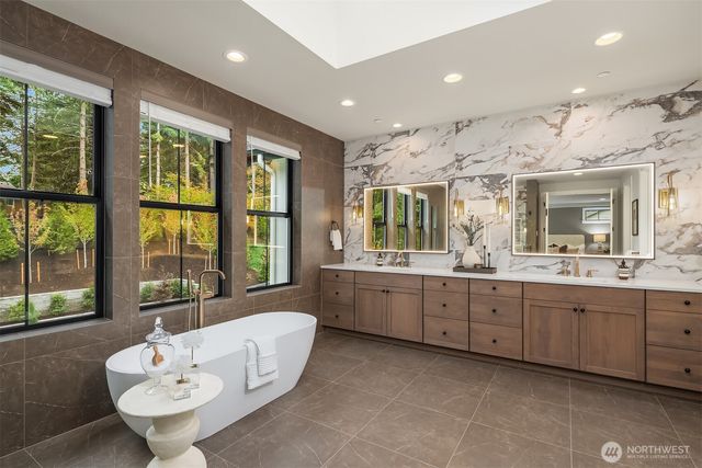 4652 143rd Place NE, Bellevue, WA 98005