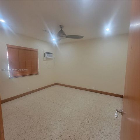 7400 Harding Ave 15, Miami Beach, FL 33141