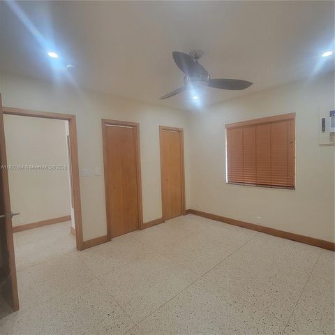 7400 Harding Ave 15, Miami Beach, FL 33141