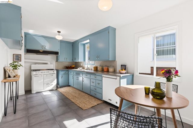 7232 Lincoln Ave, El Cerrito, CA 94530