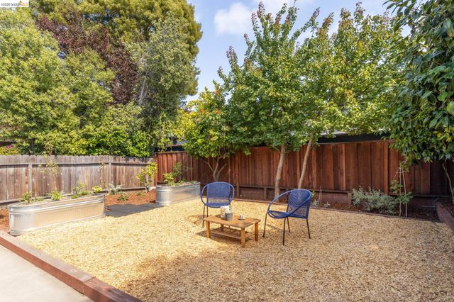 7232 Lincoln Ave, El Cerrito, CA 94530
