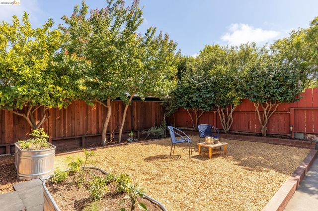 7232 Lincoln Ave, El Cerrito, CA 94530