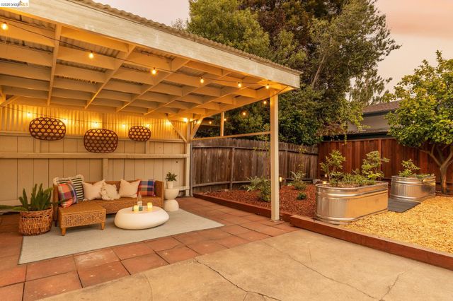 7232 Lincoln Ave, El Cerrito, CA 94530