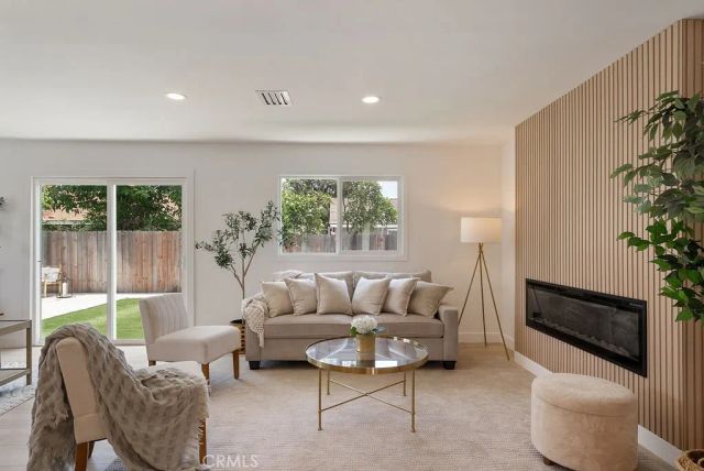 2871 W Tyler Avenue, Anaheim, CA 92801
