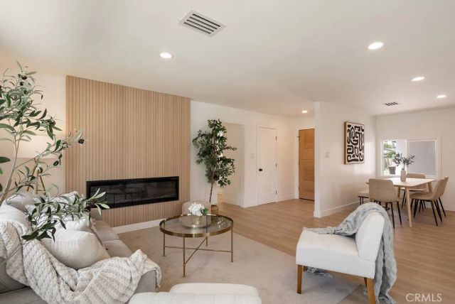 2871 W Tyler Avenue, Anaheim, CA 92801