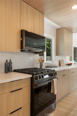 2871 W Tyler Avenue, Anaheim, CA 92801