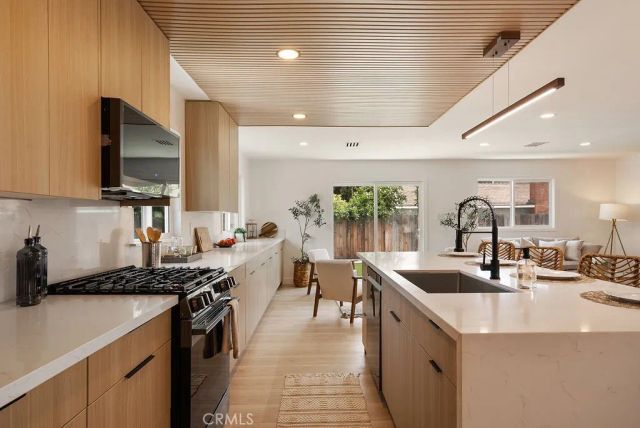 2871 W Tyler Avenue, Anaheim, CA 92801