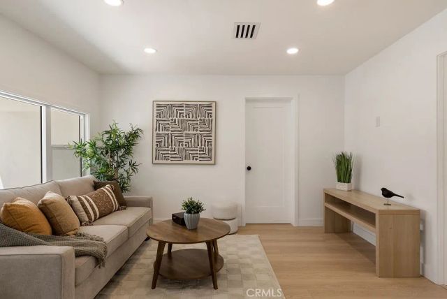 2871 W Tyler Avenue, Anaheim, CA 92801