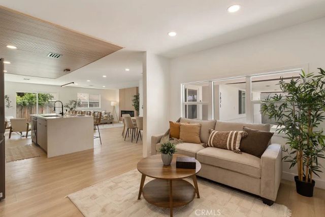2871 W Tyler Avenue, Anaheim, CA 92801