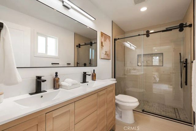 2871 W Tyler Avenue, Anaheim, CA 92801