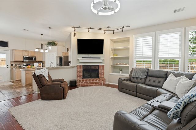 503 Fireside Place, Royse City, TX 75189