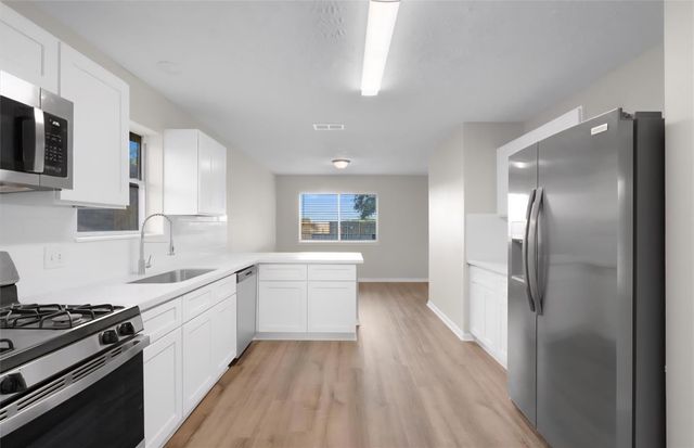 218 Savannah Moss Drive, Richmond, TX 77469