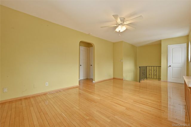 263-33 73rd Avenue 97A72, Glen Oaks, NY 11004