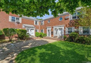 263-33 73rd Avenue 97A72, Glen Oaks, NY 11004