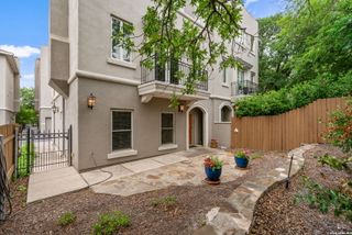 225 E Mulberry Ave # 211-2, San Antonio, TX 78212