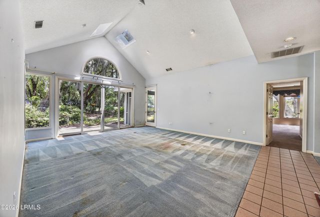 10 Robbers Row, Hilton Head Island, SC 29928