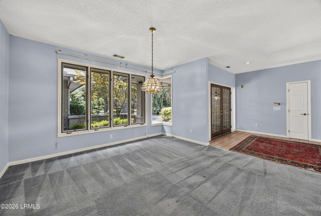 10 Robbers Row, Hilton Head Island, SC 29928