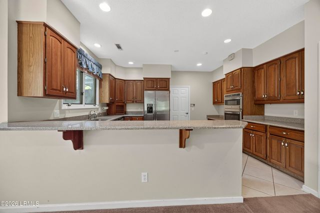 10 Robbers Row, Hilton Head Island, SC 29928
