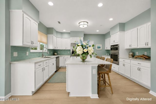 10 Robbers Row, Hilton Head Island, SC 29928
