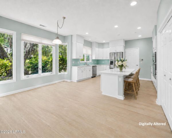 10 Robbers Row, Hilton Head Island, SC 29928