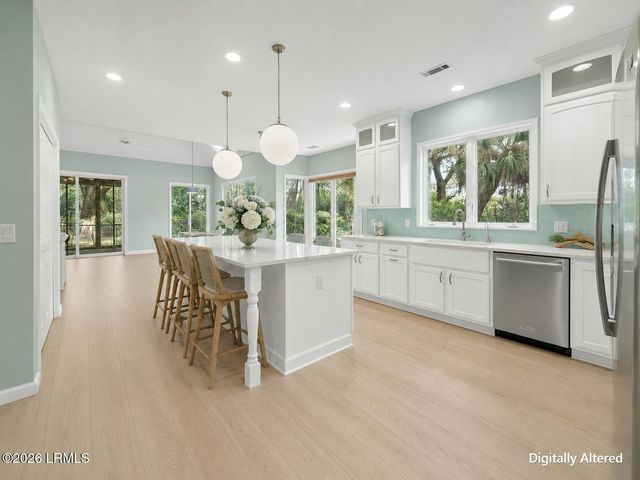 10 Robbers Row, Hilton Head Island, SC 29928