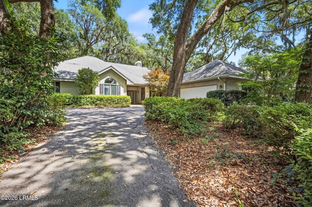 10 Robbers Row, Hilton Head Island, SC 29928