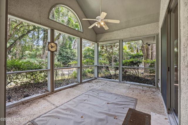 10 Robbers Row, Hilton Head Island, SC 29928