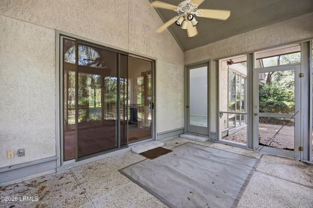 10 Robbers Row, Hilton Head Island, SC 29928