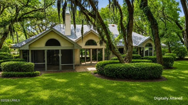 10 Robbers Row, Hilton Head Island, SC 29928