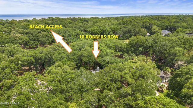 10 Robbers Row, Hilton Head Island, SC 29928