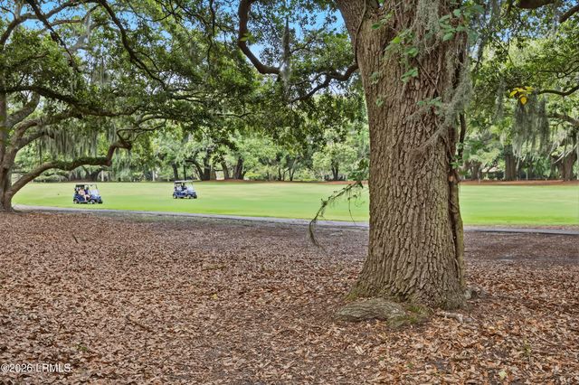 10 Robbers Row, Hilton Head Island, SC 29928