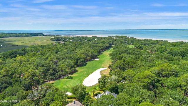 10 Robbers Row, Hilton Head Island, SC 29928