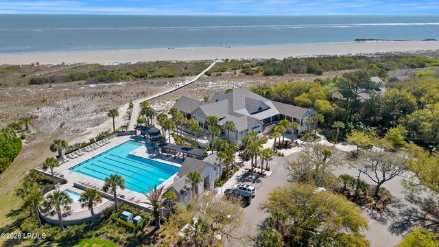 10 Robbers Row, Hilton Head Island, SC 29928