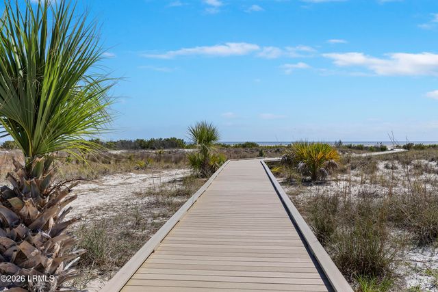 10 Robbers Row, Hilton Head Island, SC 29928
