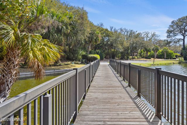 10 Robbers Row, Hilton Head Island, SC 29928