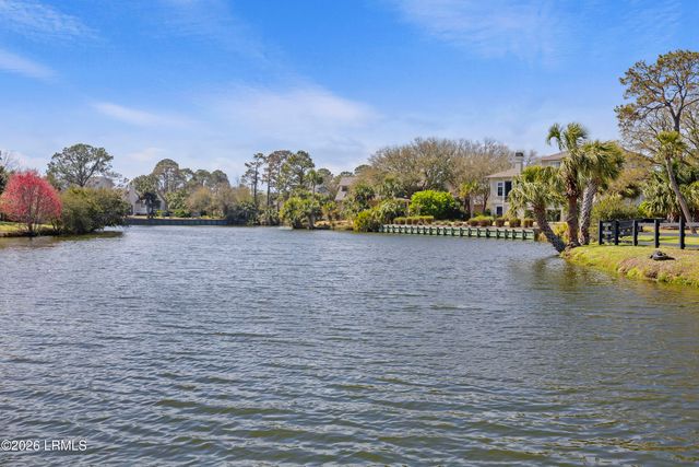 10 Robbers Row, Hilton Head Island, SC 29928