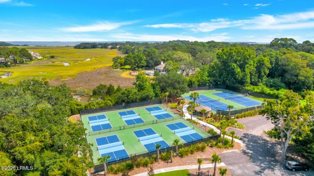 10 Robbers Row, Hilton Head Island, SC 29928