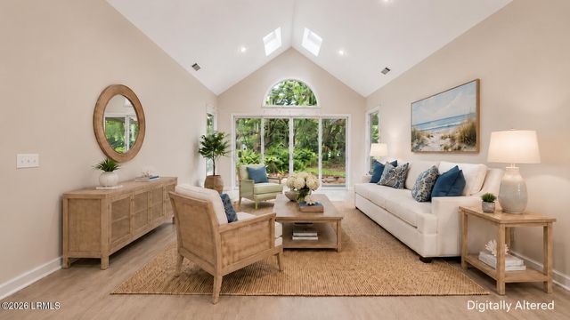 10 Robbers Row, Hilton Head Island, SC 29928