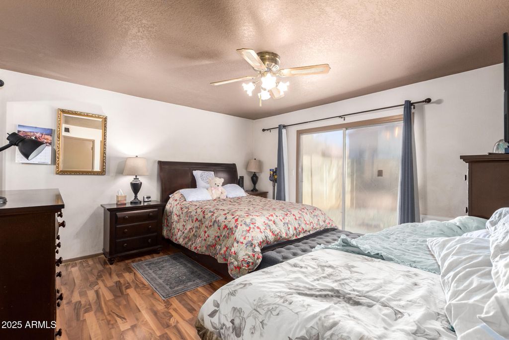 Image 13 of property listing at 6813 N 29th Ave Avenue, Phoenix, AZ 85017