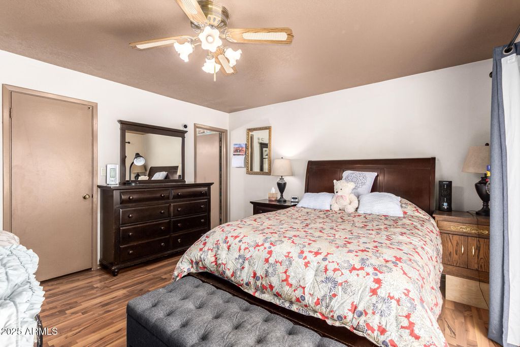 Image 14 of property listing at 6813 N 29th Ave Avenue, Phoenix, AZ 85017