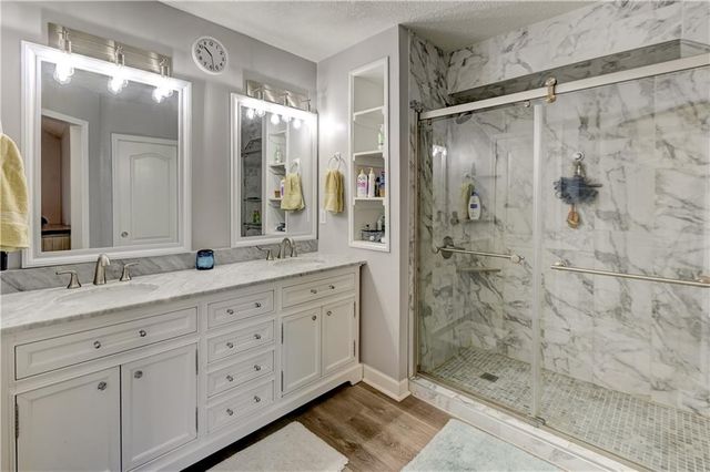 1750 Bridget Place, Liberty, MO 64068