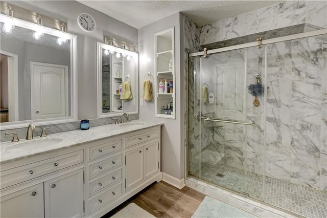 1750 Bridget Place, Liberty, MO 64068
